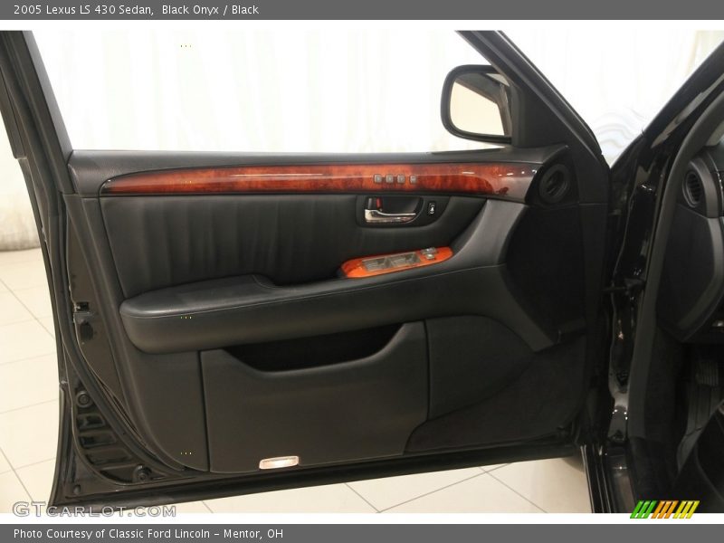 Black Onyx / Black 2005 Lexus LS 430 Sedan