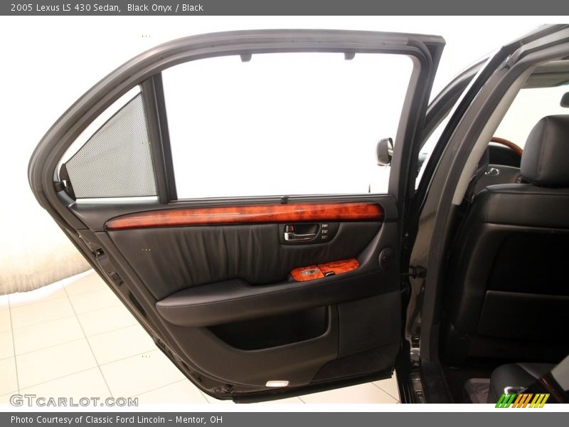Black Onyx / Black 2005 Lexus LS 430 Sedan