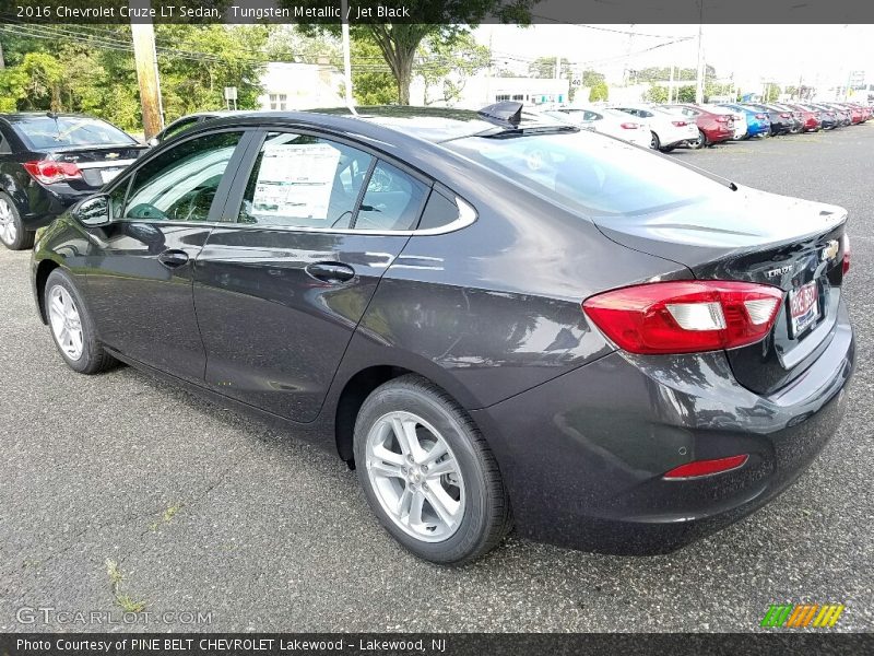 Tungsten Metallic / Jet Black 2016 Chevrolet Cruze LT Sedan