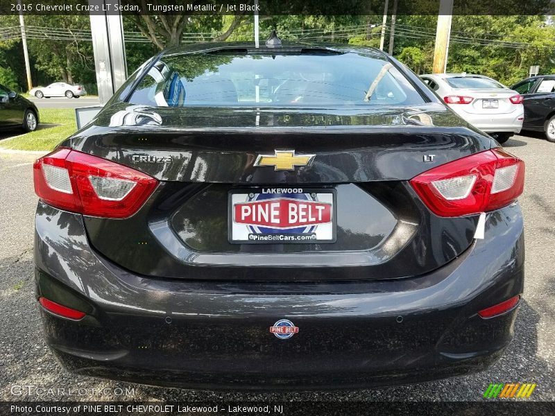 Tungsten Metallic / Jet Black 2016 Chevrolet Cruze LT Sedan