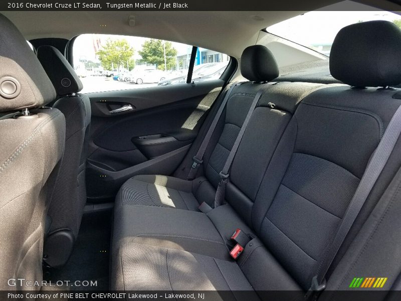Tungsten Metallic / Jet Black 2016 Chevrolet Cruze LT Sedan
