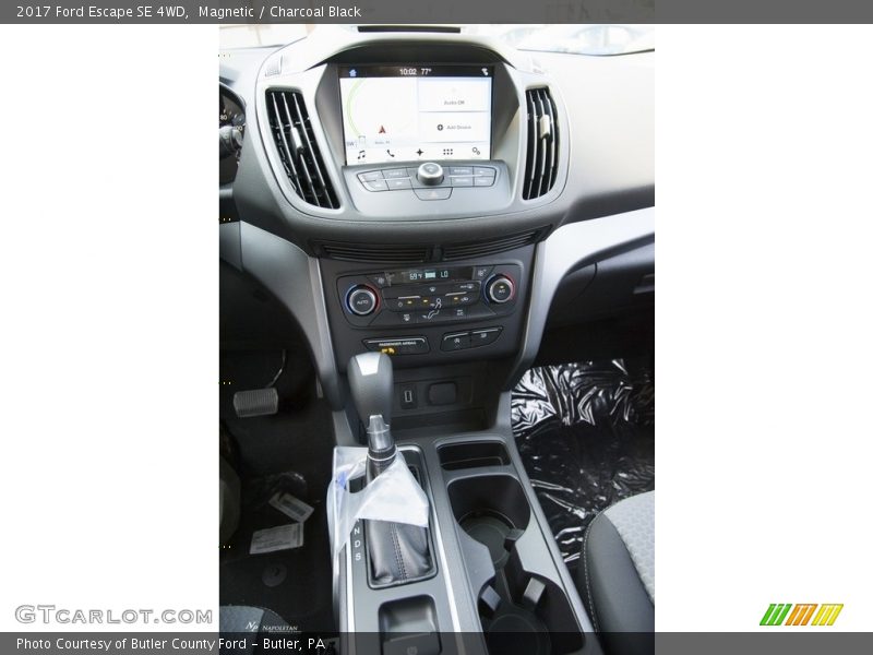 Magnetic / Charcoal Black 2017 Ford Escape SE 4WD