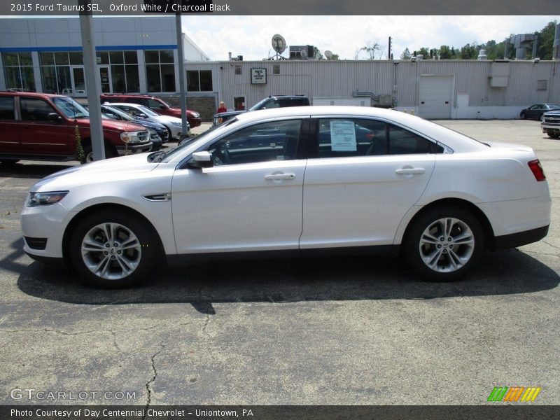 Oxford White / Charcoal Black 2015 Ford Taurus SEL