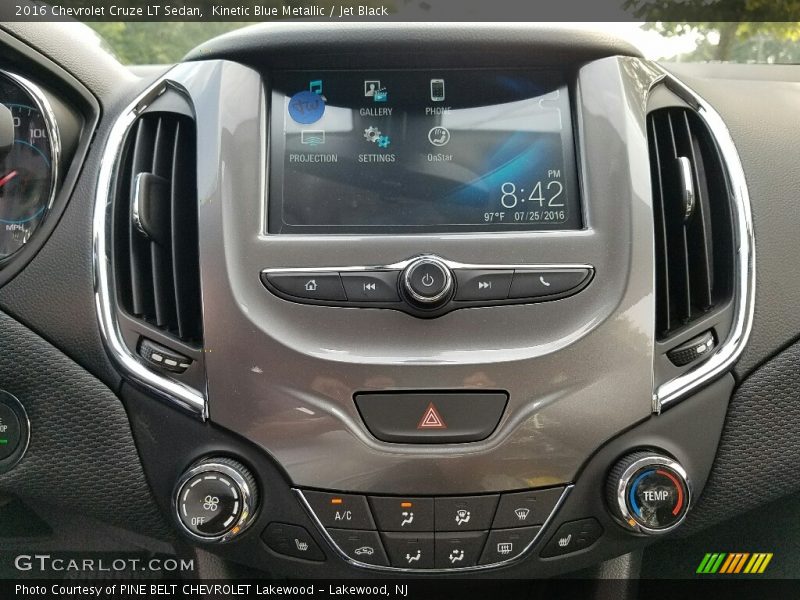 Kinetic Blue Metallic / Jet Black 2016 Chevrolet Cruze LT Sedan