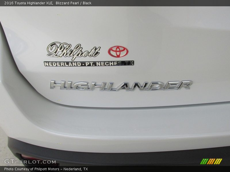 Blizzard Pearl / Black 2016 Toyota Highlander XLE
