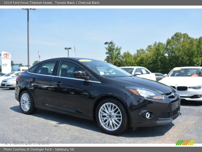 Tuxedo Black / Charcoal Black 2014 Ford Focus Titanium Sedan