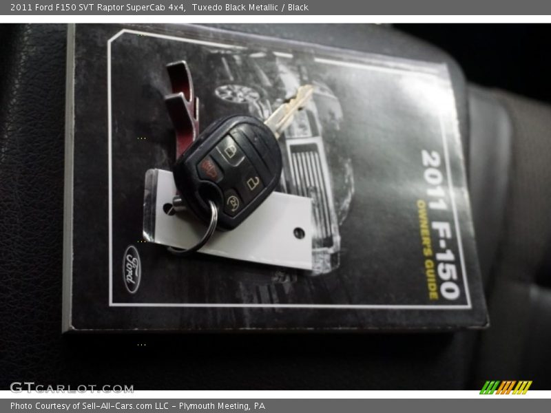 Tuxedo Black Metallic / Black 2011 Ford F150 SVT Raptor SuperCab 4x4