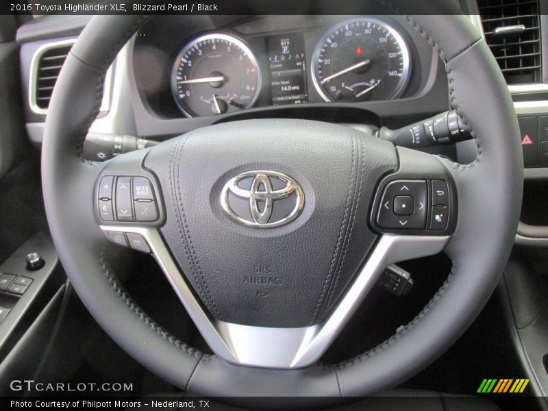 Blizzard Pearl / Black 2016 Toyota Highlander XLE