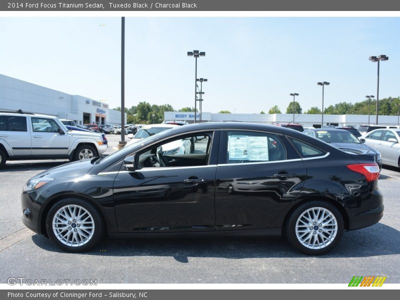 Tuxedo Black / Charcoal Black 2014 Ford Focus Titanium Sedan