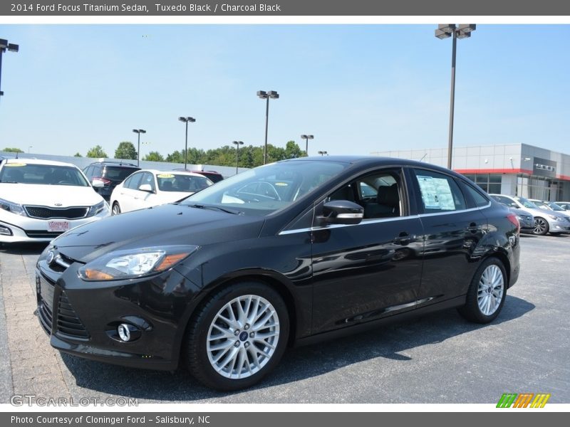 Tuxedo Black / Charcoal Black 2014 Ford Focus Titanium Sedan