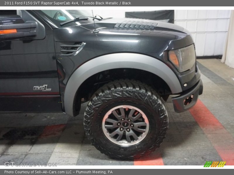 Tuxedo Black Metallic / Black 2011 Ford F150 SVT Raptor SuperCab 4x4