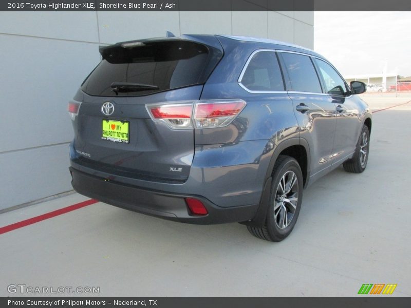 Shoreline Blue Pearl / Ash 2016 Toyota Highlander XLE