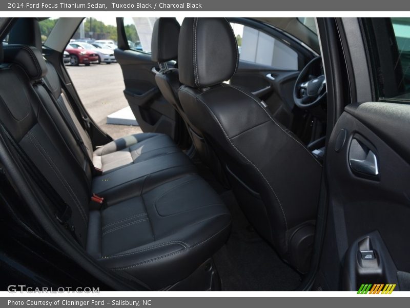 Tuxedo Black / Charcoal Black 2014 Ford Focus Titanium Sedan