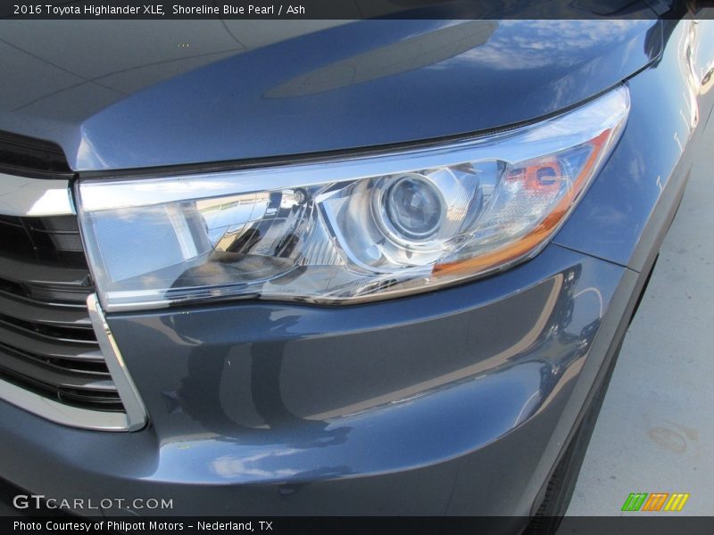 Shoreline Blue Pearl / Ash 2016 Toyota Highlander XLE