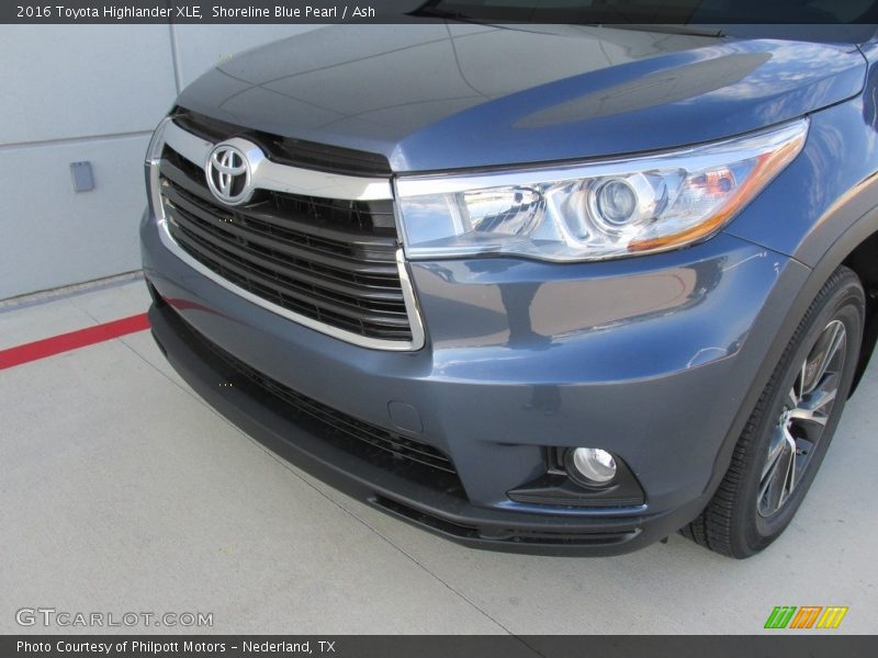 Shoreline Blue Pearl / Ash 2016 Toyota Highlander XLE
