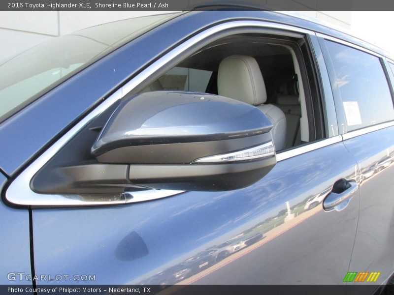 Shoreline Blue Pearl / Ash 2016 Toyota Highlander XLE