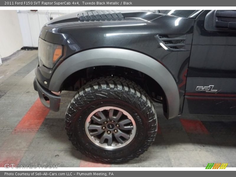 Tuxedo Black Metallic / Black 2011 Ford F150 SVT Raptor SuperCab 4x4