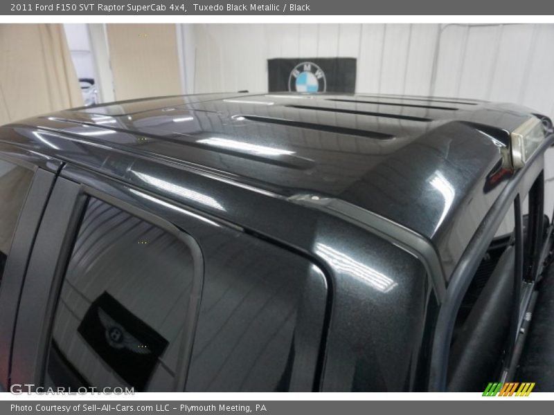 Tuxedo Black Metallic / Black 2011 Ford F150 SVT Raptor SuperCab 4x4