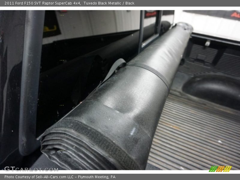 Tuxedo Black Metallic / Black 2011 Ford F150 SVT Raptor SuperCab 4x4