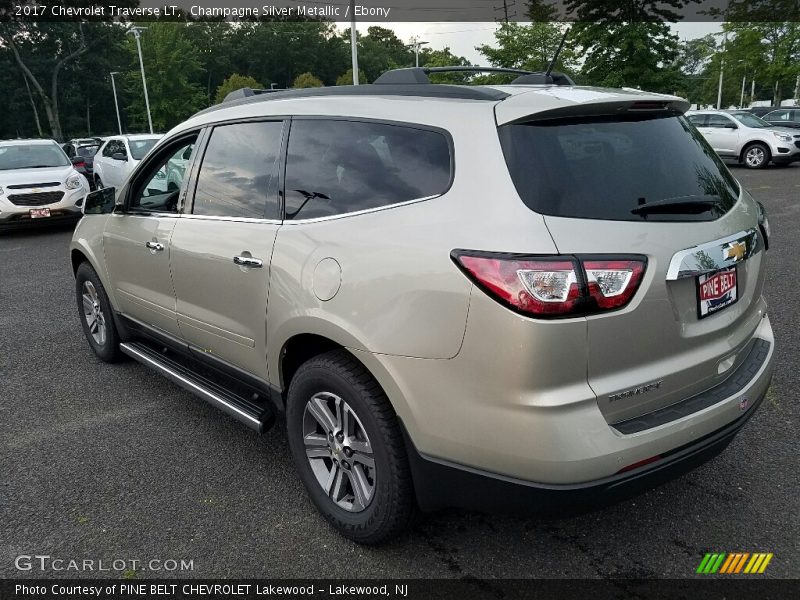Champagne Silver Metallic / Ebony 2017 Chevrolet Traverse LT