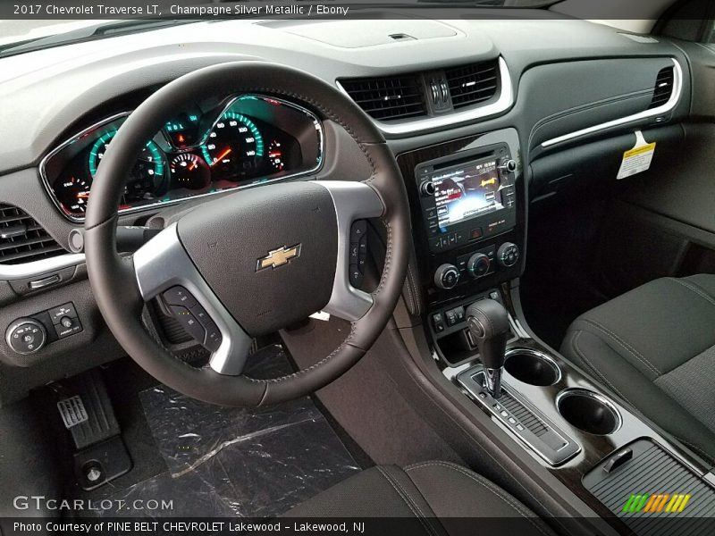 Champagne Silver Metallic / Ebony 2017 Chevrolet Traverse LT