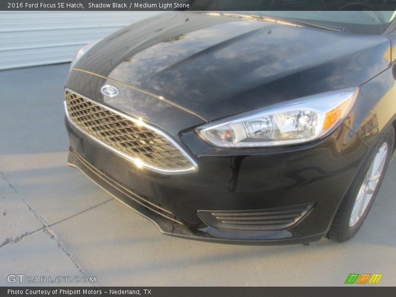 Shadow Black / Medium Light Stone 2016 Ford Focus SE Hatch