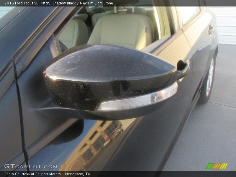 Shadow Black / Medium Light Stone 2016 Ford Focus SE Hatch