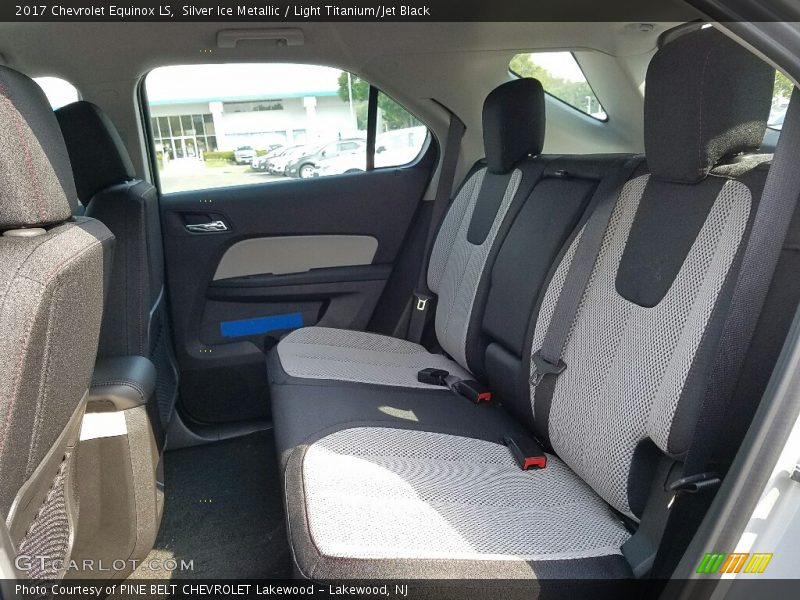 Silver Ice Metallic / Light Titanium/Jet Black 2017 Chevrolet Equinox LS