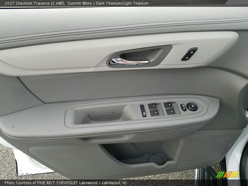 Summit White / Dark Titanium/Light Titanium 2017 Chevrolet Traverse LS AWD