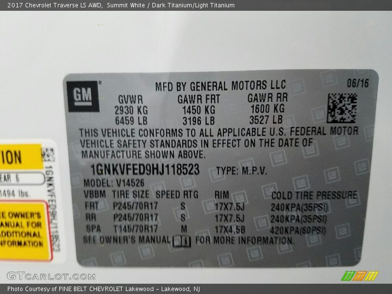 Summit White / Dark Titanium/Light Titanium 2017 Chevrolet Traverse LS AWD