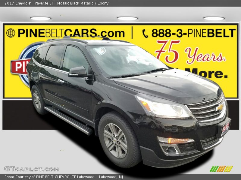 Mosaic Black Metallic / Ebony 2017 Chevrolet Traverse LT