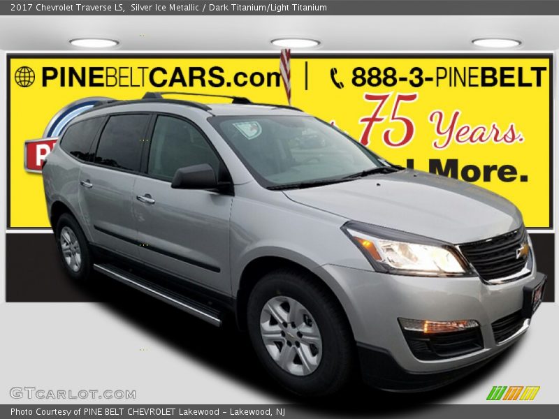 Silver Ice Metallic / Dark Titanium/Light Titanium 2017 Chevrolet Traverse LS