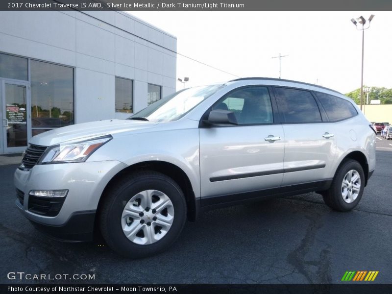 Front 3/4 View of 2017 Traverse LS AWD