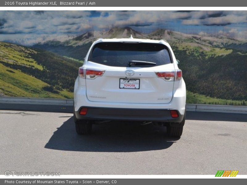 Blizzard Pearl / Ash 2016 Toyota Highlander XLE