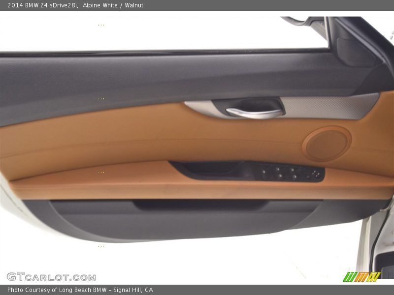 Alpine White / Walnut 2014 BMW Z4 sDrive28i