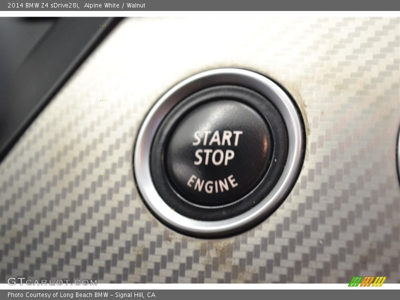 Alpine White / Walnut 2014 BMW Z4 sDrive28i