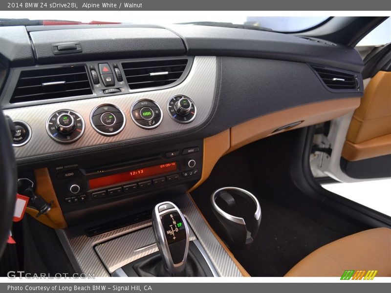 Alpine White / Walnut 2014 BMW Z4 sDrive28i
