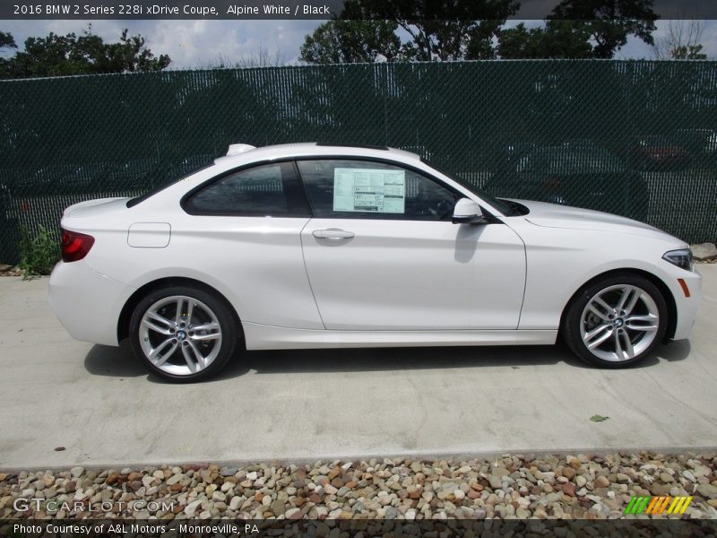 Alpine White / Black 2016 BMW 2 Series 228i xDrive Coupe