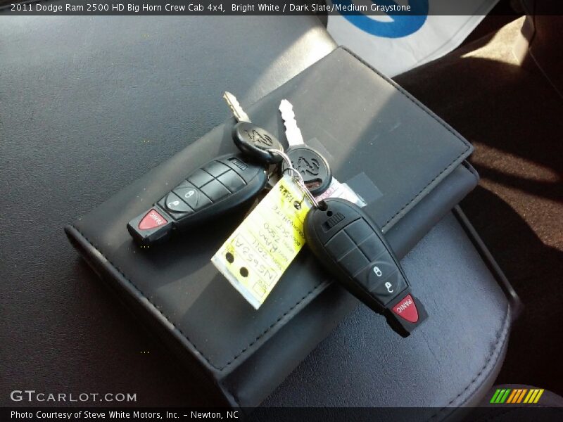 Bright White / Dark Slate/Medium Graystone 2011 Dodge Ram 2500 HD Big Horn Crew Cab 4x4