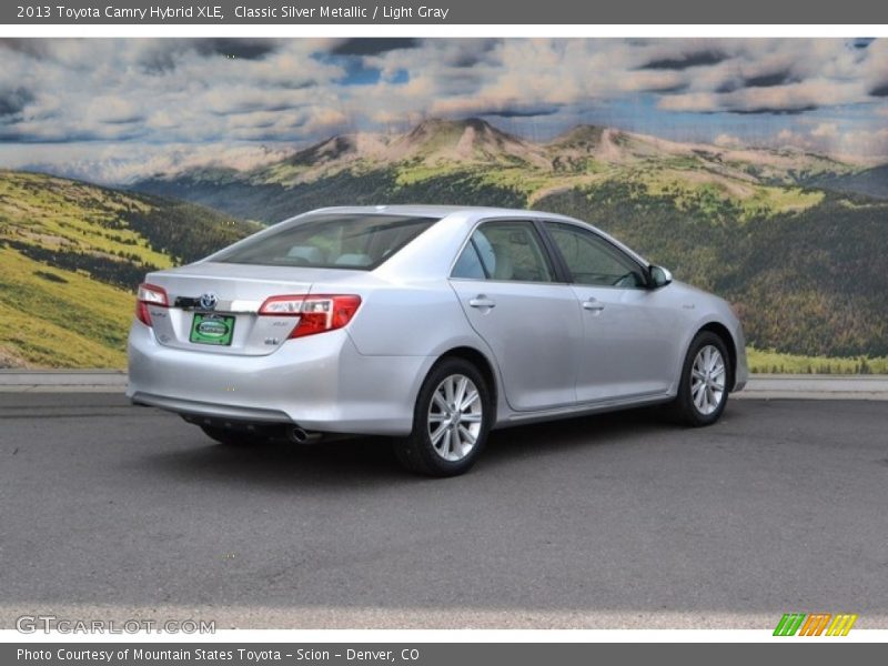Classic Silver Metallic / Light Gray 2013 Toyota Camry Hybrid XLE