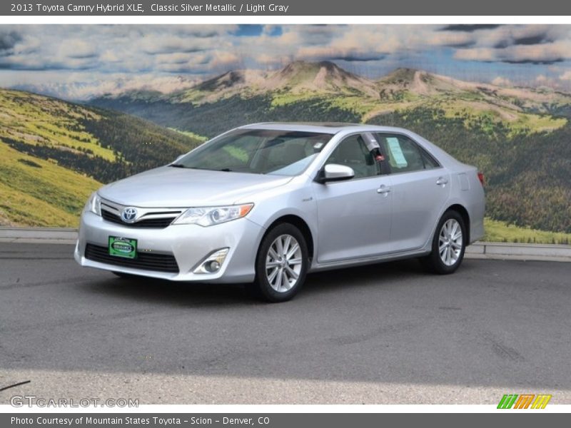 Classic Silver Metallic / Light Gray 2013 Toyota Camry Hybrid XLE