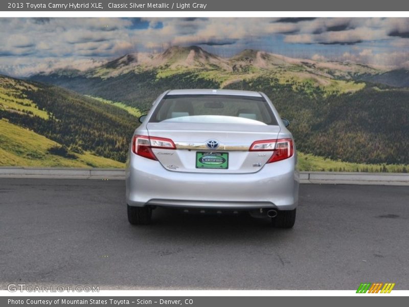 Classic Silver Metallic / Light Gray 2013 Toyota Camry Hybrid XLE