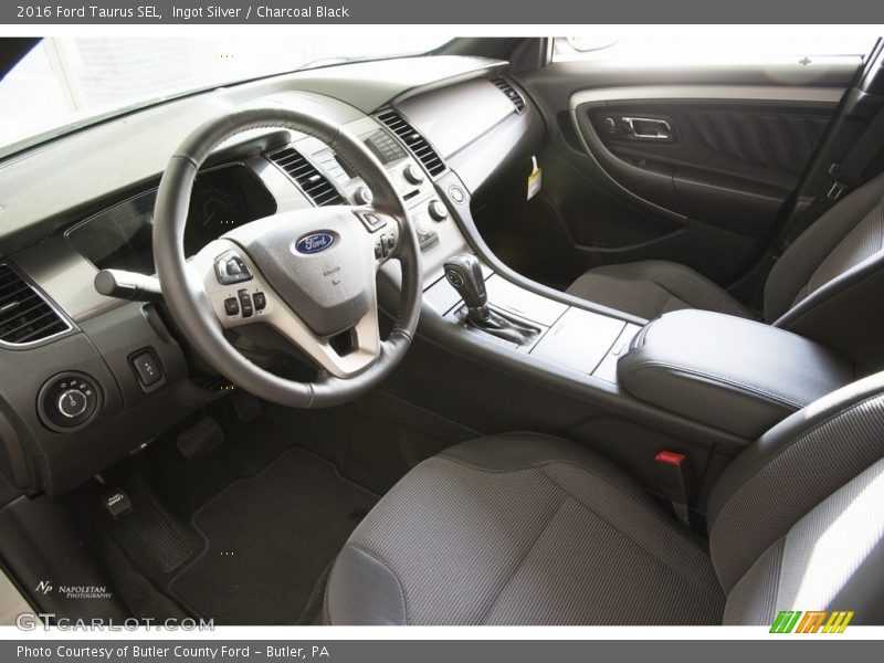 Ingot Silver / Charcoal Black 2016 Ford Taurus SEL