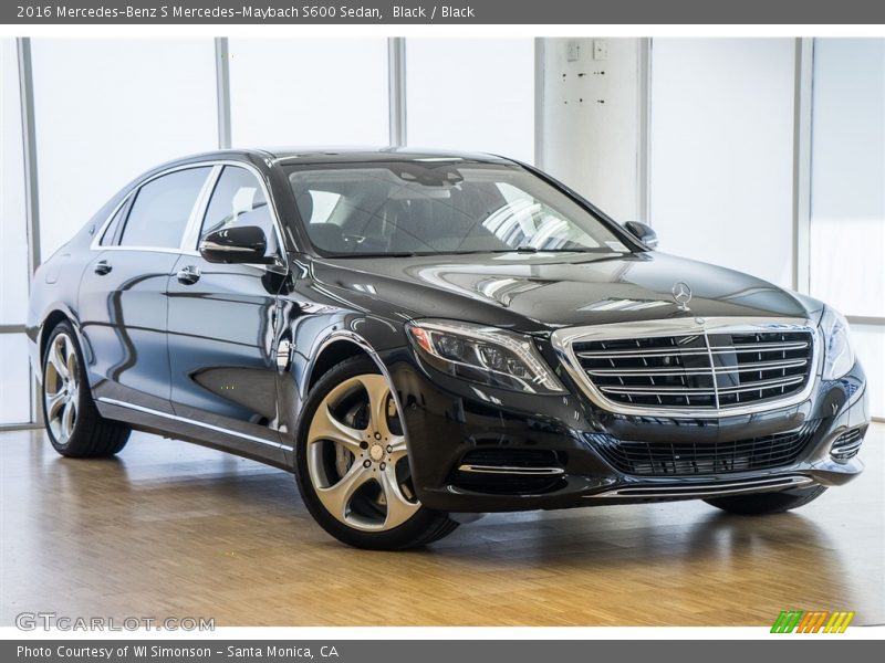 Front 3/4 View of 2016 S Mercedes-Maybach S600 Sedan
