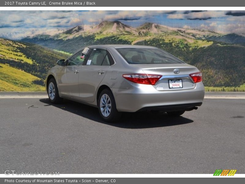 Creme Brulee Mica / Black 2017 Toyota Camry LE