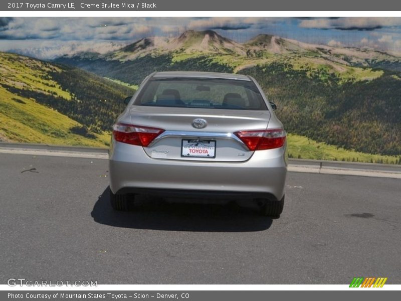 Creme Brulee Mica / Black 2017 Toyota Camry LE