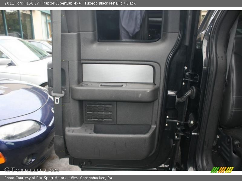 Tuxedo Black Metallic / Black 2011 Ford F150 SVT Raptor SuperCab 4x4