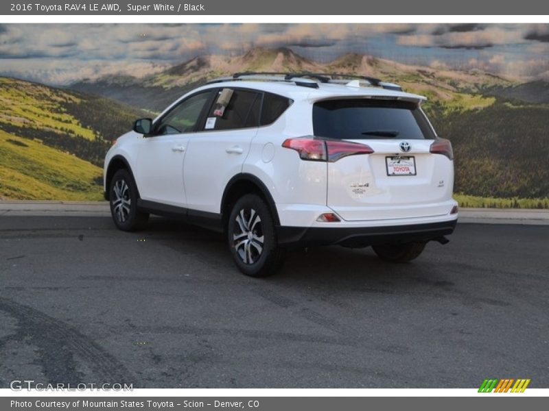 Super White / Black 2016 Toyota RAV4 LE AWD