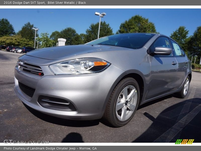 Front 3/4 View of 2016 Dart SXT Sport