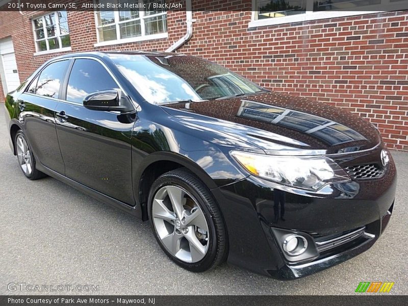 Attitude Black Metallic / Black/Ash 2014 Toyota Camry SE
